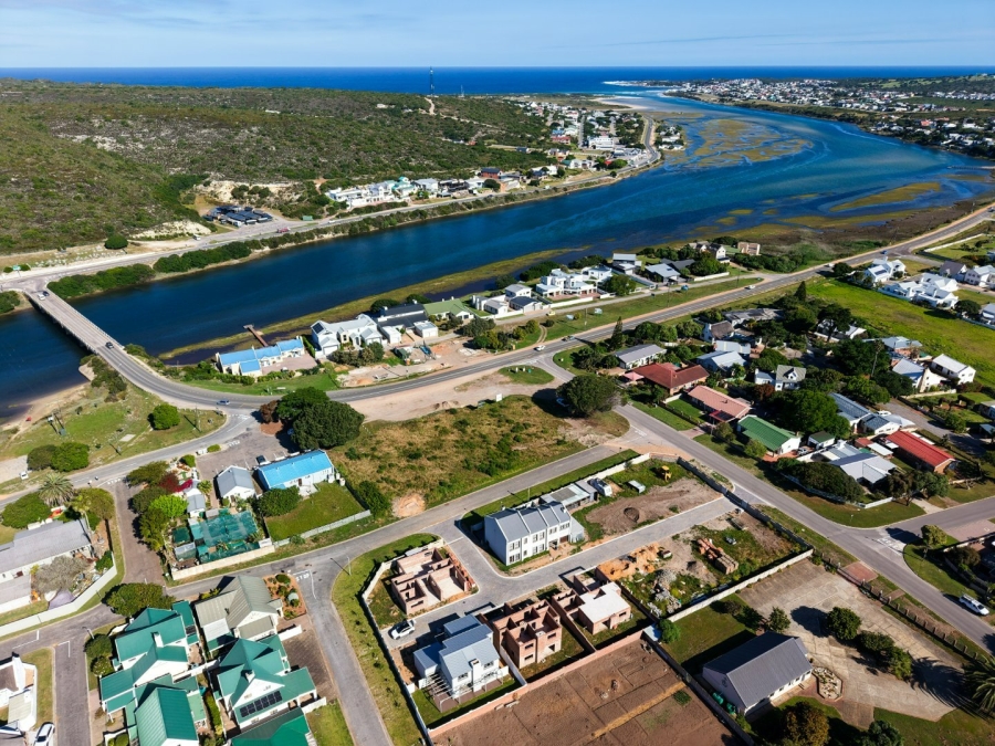 1 Bedroom Property for Sale in Stilbaai Western Cape